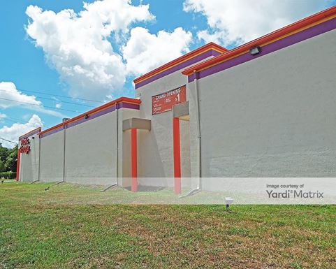 Source URL: https://cdnsc.rentcafe.com/dmslivecafe/3/1063512/1063512-1-5.jpg?width=-1&height=385&quality=80