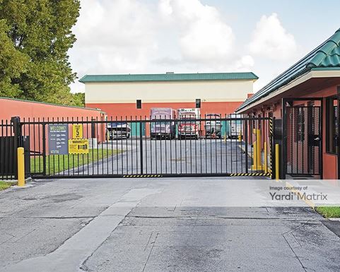 Source URL: https://cdnsc.rentcafe.com/dmslivecafe/3/1063515/1063515-1-2.jpg?width=-1&height=385&quality=80