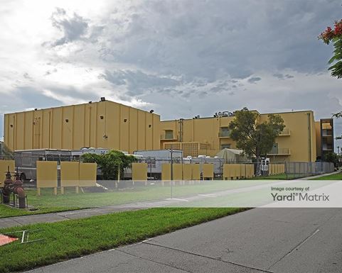 Source URL: https://cdnsc.rentcafe.com/dmslivecafe/3/1063523/1063523-1-5.jpg?width=-1&height=385&quality=80