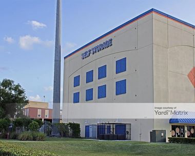 Storage Units for Rent available at 5900 NW 102nd Avenue, Doral, FL 33178