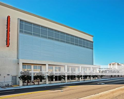 Source URL: https://cdnsc.rentcafe.com/dmslivecafe/3/1063550/1063550-1-5.jpg?width=-1&height=385&quality=80