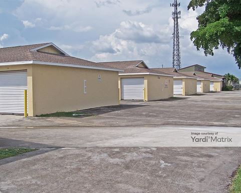 Source URL: https://cdnsc.rentcafe.com/dmslivecafe/3/1063562/1063562-1-3.jpg?width=-1&height=385&quality=80