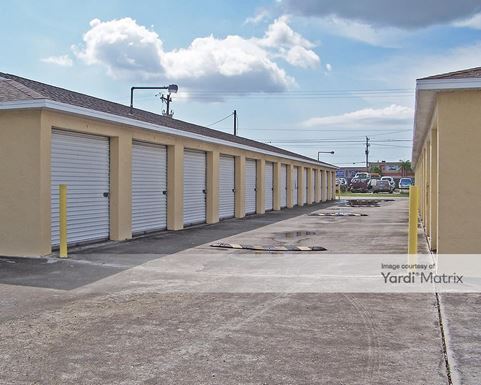 Source URL: https://cdnsc.rentcafe.com/dmslivecafe/3/1063562/1063562-1-4.jpg?width=-1&height=385&quality=80