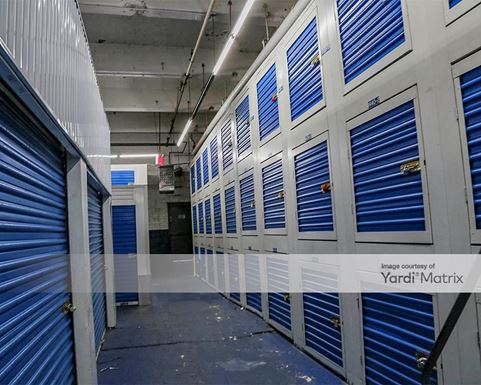 Source URL: https://cdnsc.rentcafe.com/dmslivecafe/3/1063581/1063581-1-5.jpg?width=-1&height=385&quality=80