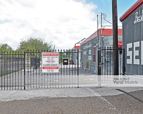 Source URL: https://cdnsc.rentcafe.com/dmslivecafe/3/1063601/1063601-1-2.jpg?width=-1&height=385&quality=80