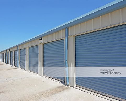 Source URL: https://cdnsc.rentcafe.com/dmslivecafe/3/1063607/1063607-1-5.jpg?width=-1&height=385&quality=80