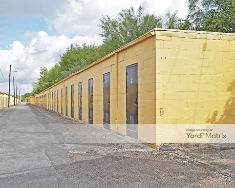 Source URL: https://cdnsc.rentcafe.com/dmslivecafe/3/1063617/1063617-1-5.jpg?width=-1&height=385&quality=80