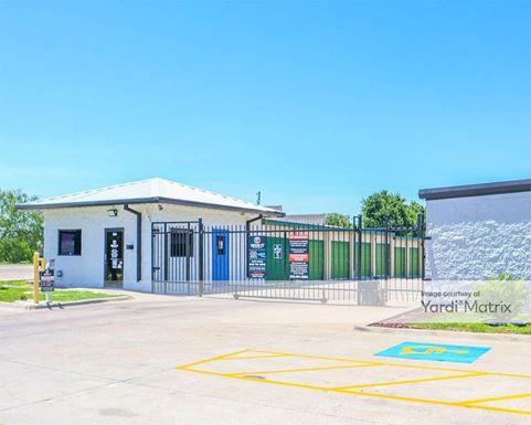 Source URL: https://cdnsc.rentcafe.com/dmslivecafe/3/1063620/1063620-1-2.jpg?width=-1&height=385&quality=80