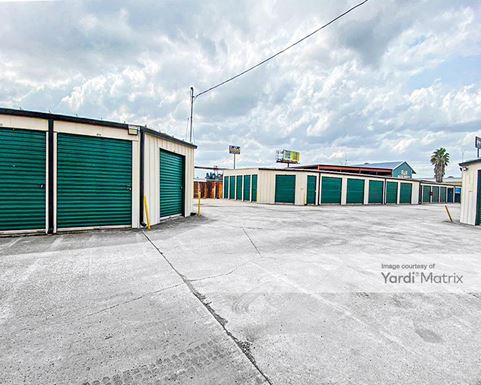 Source URL: https://cdnsc.rentcafe.com/dmslivecafe/3/1063622/1063622-1-3.jpg?width=-1&height=385&quality=80