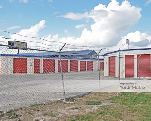 Source URL: https://cdnsc.rentcafe.com/dmslivecafe/3/1063622/1063622-1-5.jpg?width=-1&height=385&quality=80