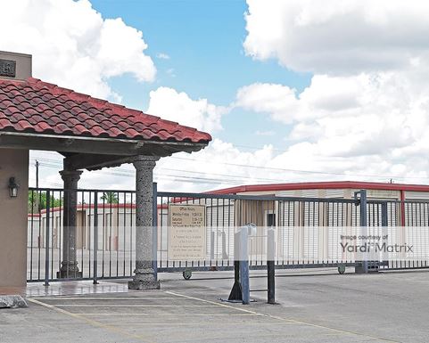 Source URL: https://cdnsc.rentcafe.com/dmslivecafe/3/1063624/1063624-1-4.jpg?width=-1&height=385&quality=80