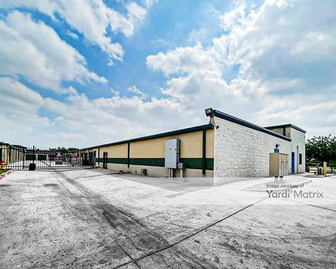 Source URL: https://cdnsc.rentcafe.com/dmslivecafe/3/1063630/1063630-1-2.jpg?width=-1&height=385&quality=80