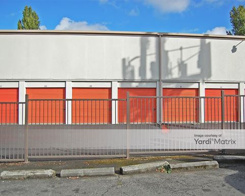 Source URL: https://cdnsc.rentcafe.com/dmslivecafe/3/1063674/1063674-1-4.jpg?width=-1&height=385&quality=80