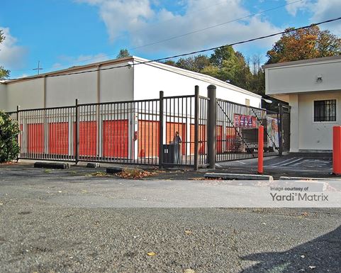 Source URL: https://cdnsc.rentcafe.com/dmslivecafe/3/1063674/1063674-1-5.jpg?width=-1&height=385&quality=80