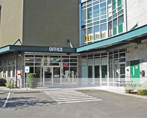 Source URL: https://cdnsc.rentcafe.com/dmslivecafe/3/1063690/1063690-1-3.jpg?width=-1&height=385&quality=80