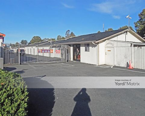 Source URL: https://cdnsc.rentcafe.com/dmslivecafe/3/1063700/1063700-1-4.jpg?width=-1&height=385&quality=80