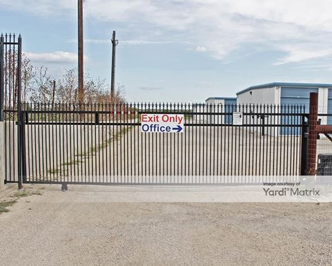 Source URL: https://cdnsc.rentcafe.com/dmslivecafe/3/1063732/1063732-1-4.jpg?width=-1&height=385&quality=80