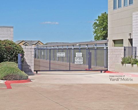 Source URL: https://cdnsc.rentcafe.com/dmslivecafe/3/1063741/1063741-1-4.jpg?width=-1&height=385&quality=80