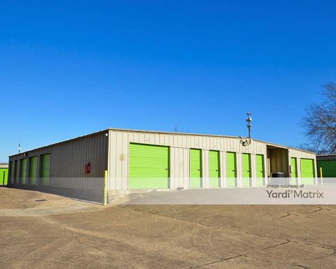 Source URL: https://cdnsc.rentcafe.com/dmslivecafe/3/1063752/1063752-1-4.jpg?width=-1&height=385&quality=80