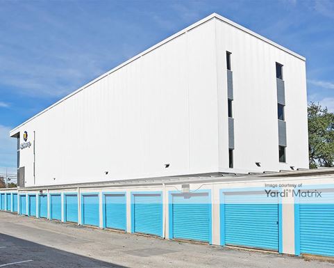 Source URL: https://cdnsc.rentcafe.com/dmslivecafe/3/1063768/1063768-1-5.jpg?width=-1&height=385&quality=80