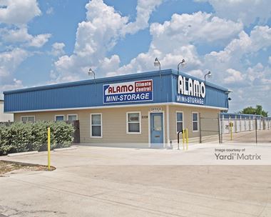 Storage Units for Rent available at 2339 Innovation Blvd, Hutto, TX 78634