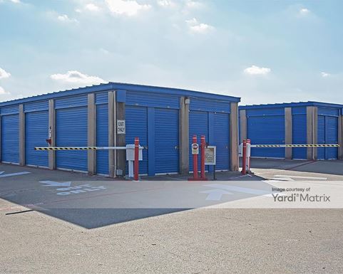 Source URL: https://cdnsc.rentcafe.com/dmslivecafe/3/1063803/1063803-1-4.jpg?width=-1&height=385&quality=80