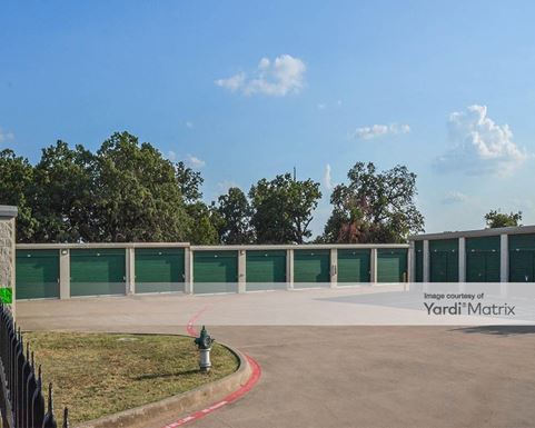 Source URL: https://cdnsc.rentcafe.com/dmslivecafe/3/1063804/1063804-1-4.jpg?width=-1&height=385&quality=80