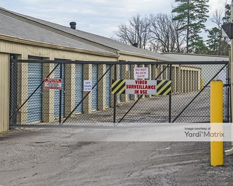 Source URL: https://cdnsc.rentcafe.com/dmslivecafe/3/1063807/1063807-1-5.jpg?width=-1&height=385&quality=80