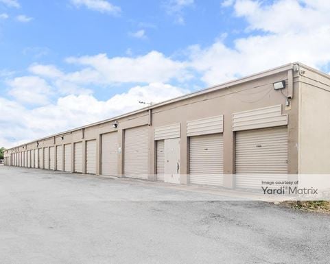 Source URL: https://cdnsc.rentcafe.com/dmslivecafe/3/1063831/1063831-1-6.jpg?width=-1&height=385&quality=80