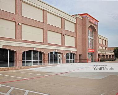 Storage Units for Rent available at 2200 K Avenue, Plano, TX 75074