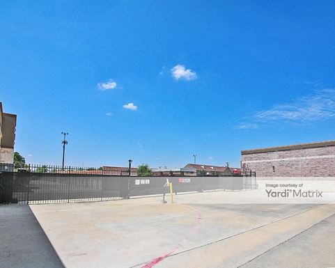 Source URL: https://cdnsc.rentcafe.com/dmslivecafe/3/1063858/1063858-1-3.jpg?width=-1&height=385&quality=80