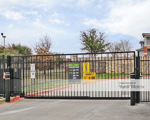 Source URL: https://cdnsc.rentcafe.com/dmslivecafe/3/1063864/1063864-1-3.jpg?width=-1&height=385&quality=80