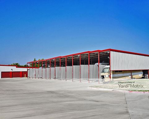 Source URL: https://cdnsc.rentcafe.com/dmslivecafe/3/1063867/1063867-1-5.jpg?width=-1&height=385&quality=80