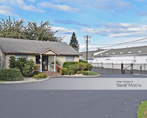 Source URL: https://cdnsc.rentcafe.com/dmslivecafe/3/1063905/1063905-1-5.jpg?width=-1&height=385&quality=80