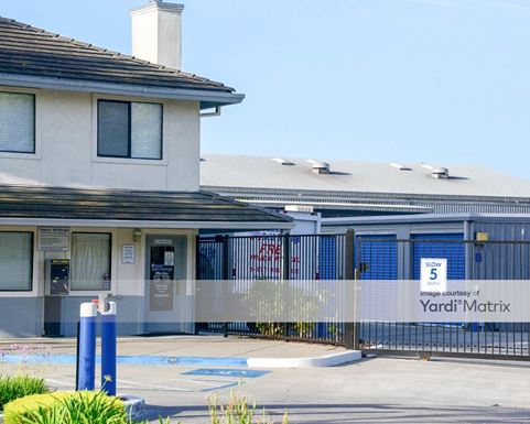 Source URL: https://cdnsc.rentcafe.com/dmslivecafe/3/1063911/1063911-1-2.jpg?width=-1&height=385&quality=80