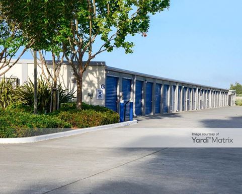 Source URL: https://cdnsc.rentcafe.com/dmslivecafe/3/1063911/1063911-1-6.jpg?width=-1&height=385&quality=80