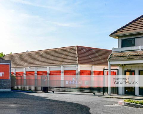 Source URL: https://cdnsc.rentcafe.com/dmslivecafe/3/1063920/1063920-1-2.jpg?width=-1&height=385&quality=80