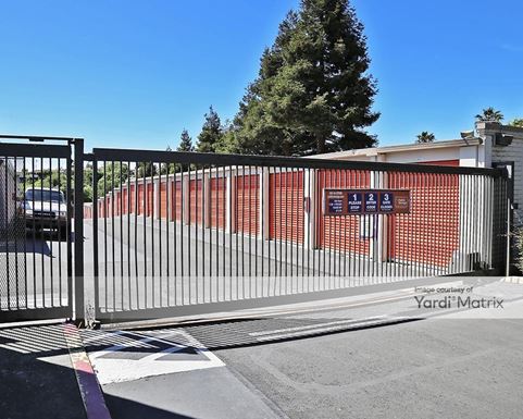 Source URL: https://cdnsc.rentcafe.com/dmslivecafe/3/1063923/1063923-1-2.jpg?width=-1&height=385&quality=80