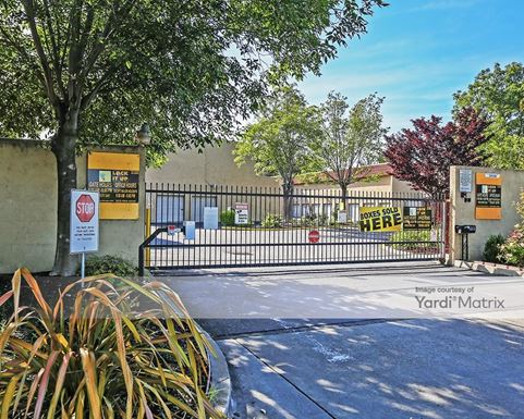 Source URL: https://cdnsc.rentcafe.com/dmslivecafe/3/1063941/1063941-1-2.jpg?width=-1&height=385&quality=80