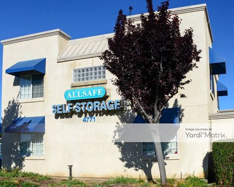 Source URL: https://cdnsc.rentcafe.com/dmslivecafe/3/1063961/1063961-1-2.jpg?width=-1&height=385&quality=80