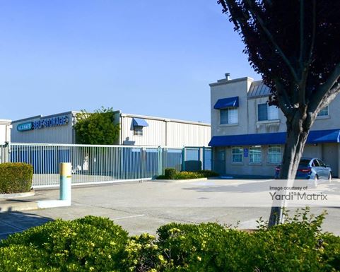 Source URL: https://cdnsc.rentcafe.com/dmslivecafe/3/1063961/1063961-1-4.jpg?width=-1&height=385&quality=80