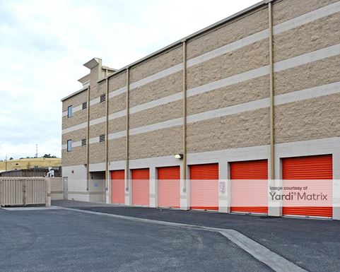 Source URL: https://cdnsc.rentcafe.com/dmslivecafe/3/1063986/1063986-1-3.jpg?width=-1&height=385&quality=80