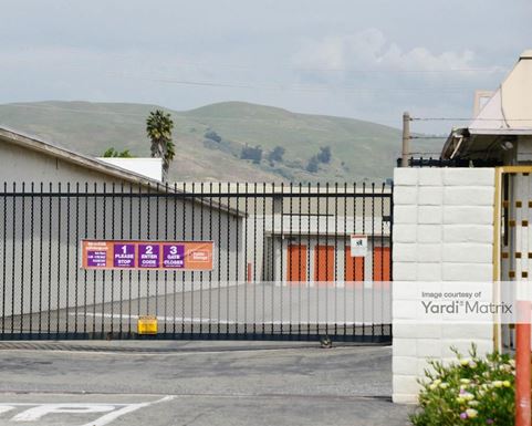 Source URL: https://cdnsc.rentcafe.com/dmslivecafe/3/1063988/1063988-1-3.jpg?width=-1&height=385&quality=80