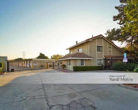 Source URL: https://cdnsc.rentcafe.com/dmslivecafe/3/1063995/1063995-1-3.jpg?width=-1&height=385&quality=80