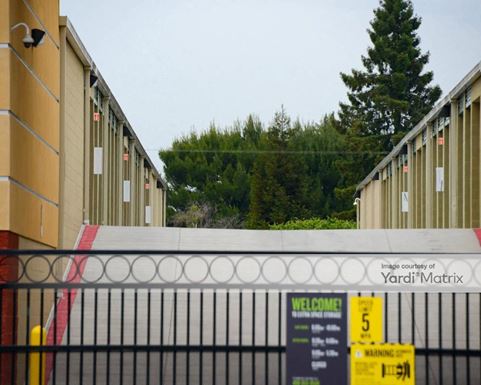 Source URL: https://cdnsc.rentcafe.com/dmslivecafe/3/1063998/1063998-1-4.jpg?width=-1&height=385&quality=80