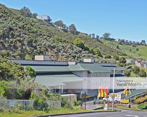 Source URL: https://cdnsc.rentcafe.com/dmslivecafe/3/1064027/1064027-1-5.jpg?width=-1&height=385&quality=80