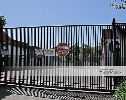 Source URL: https://cdnsc.rentcafe.com/dmslivecafe/3/1064029/1064029-1-4.jpg?width=-1&height=385&quality=80