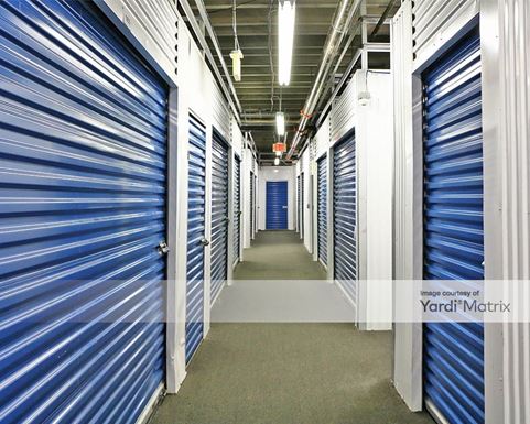 Source URL: https://cdnsc.rentcafe.com/dmslivecafe/3/1064068/1064068-1-4.jpg?width=-1&height=385&quality=80