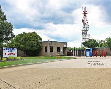 Storage Units for Rent available at 72B Industrial Park Drive, Waldorf, MD 20602