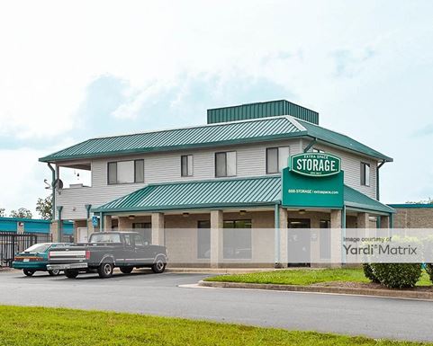 Source URL: https://cdnsc.rentcafe.com/dmslivecafe/3/1064104/1064104-1-5.jpg?width=-1&height=385&quality=80